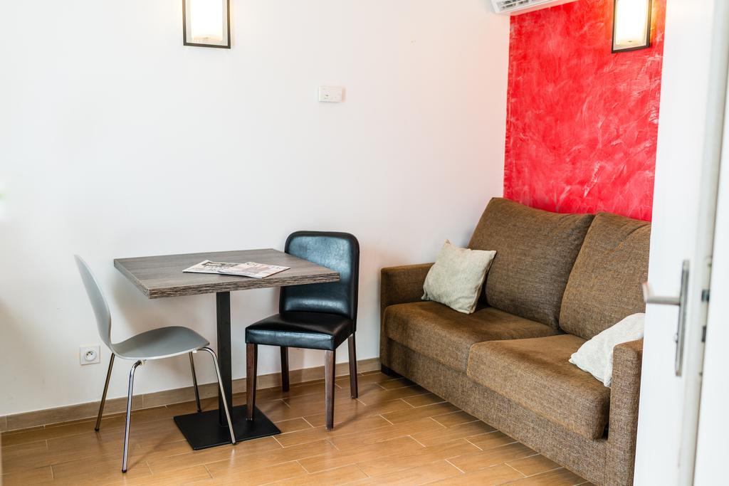 Allotel Fos-sur-Mer Zimmer foto